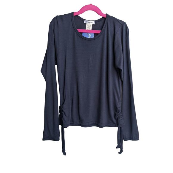 NEW AREA CODE 407 junior girls long sleeve lite knit top in navy rouched side - Picture 1 of 1